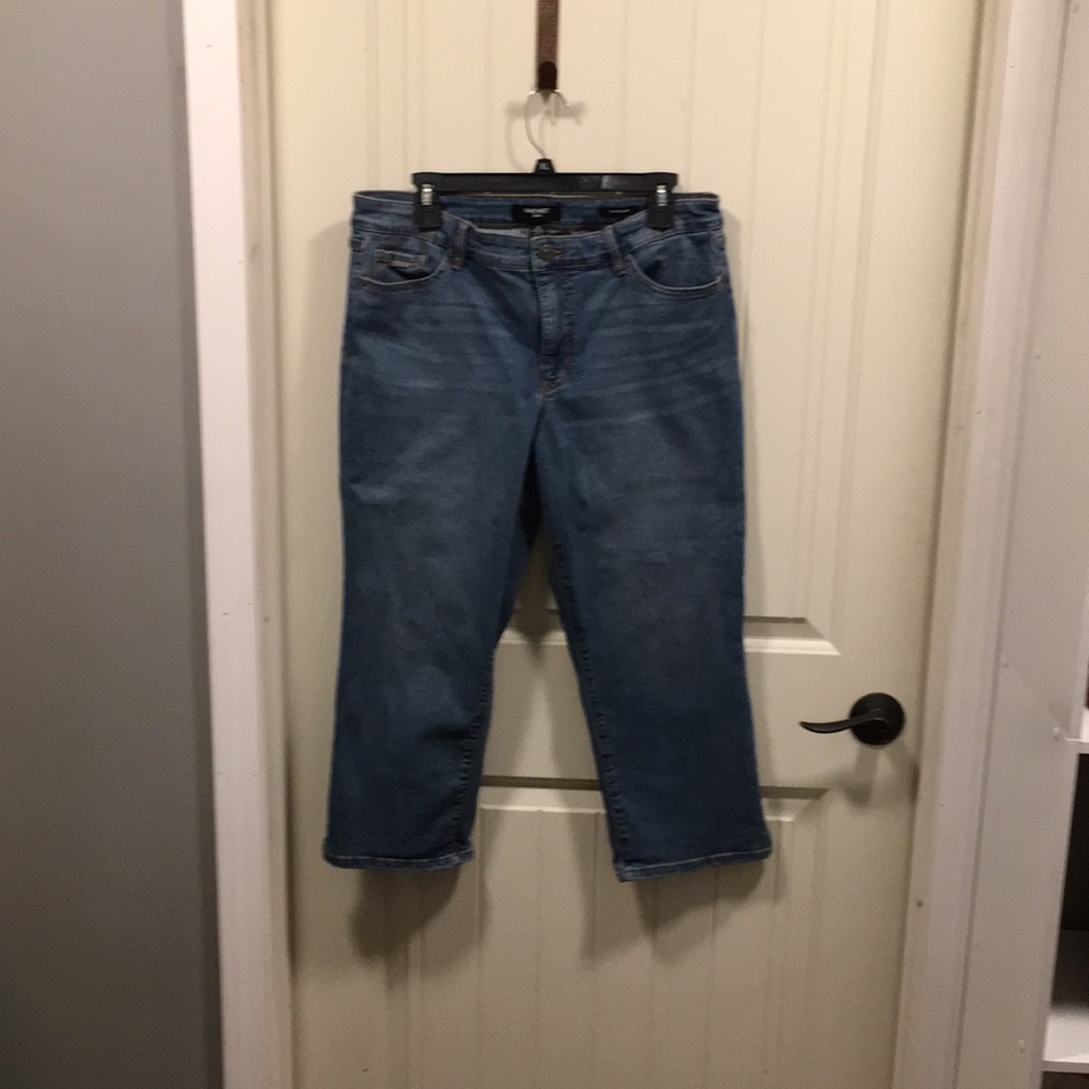 Nine West Jean Capris Size 14